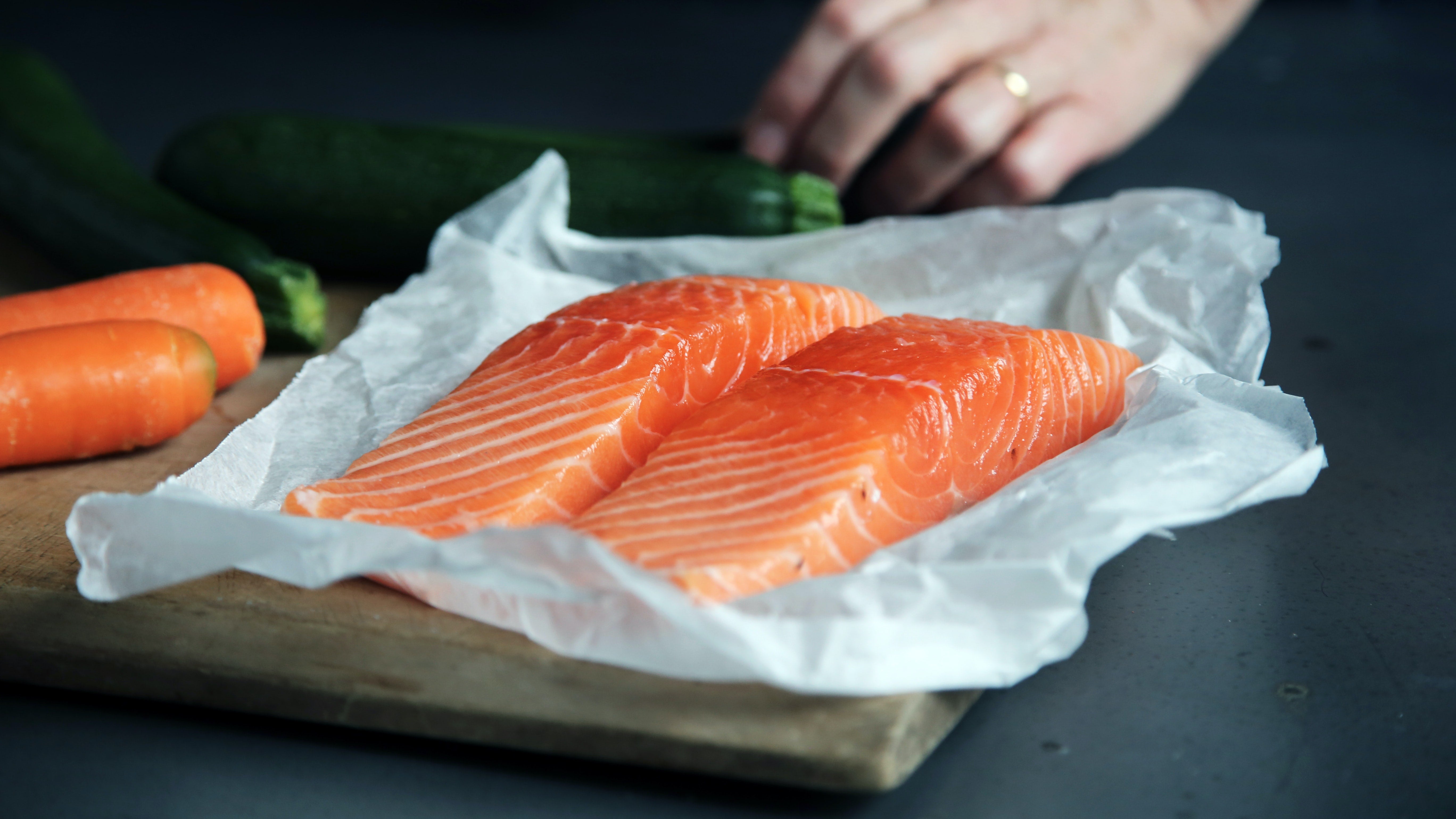 Vitamine B12 : bienfaits, signes de carence, sources dans l’alimentation