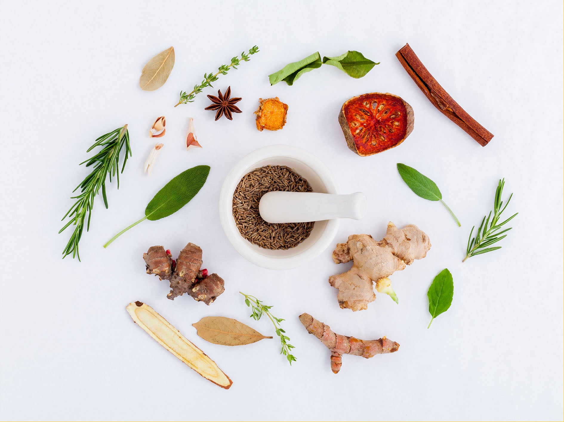 10 herbes et épices délicieuses aux puissants bienfaits pour la santé