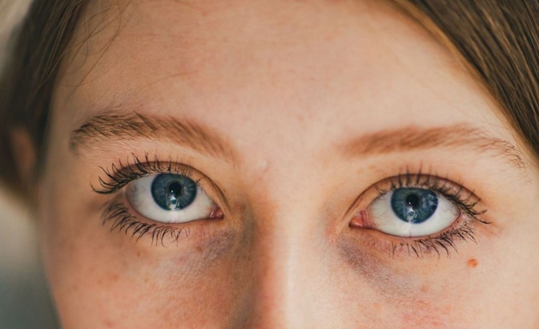 6 conseils pour faire pousser vos sourcils