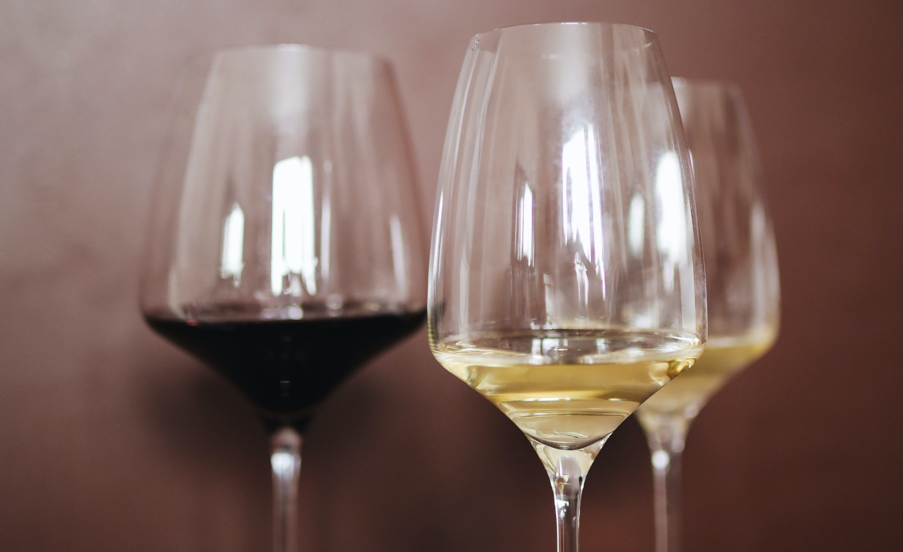 Vin rouge ou vin blanc : Lequel est le plus sain ?